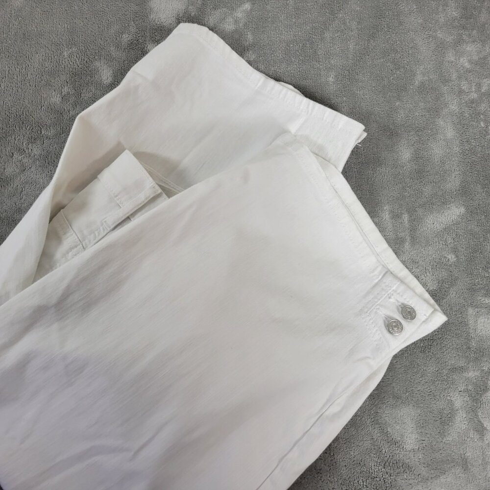 Gloria Vanderbilt Women's Plus 18 White Skimmer Capri Shorts Slimming CAP45E - Picture 4 of 9